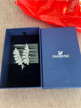 Swarovski Silver Crystal Leaf Drop Earrings